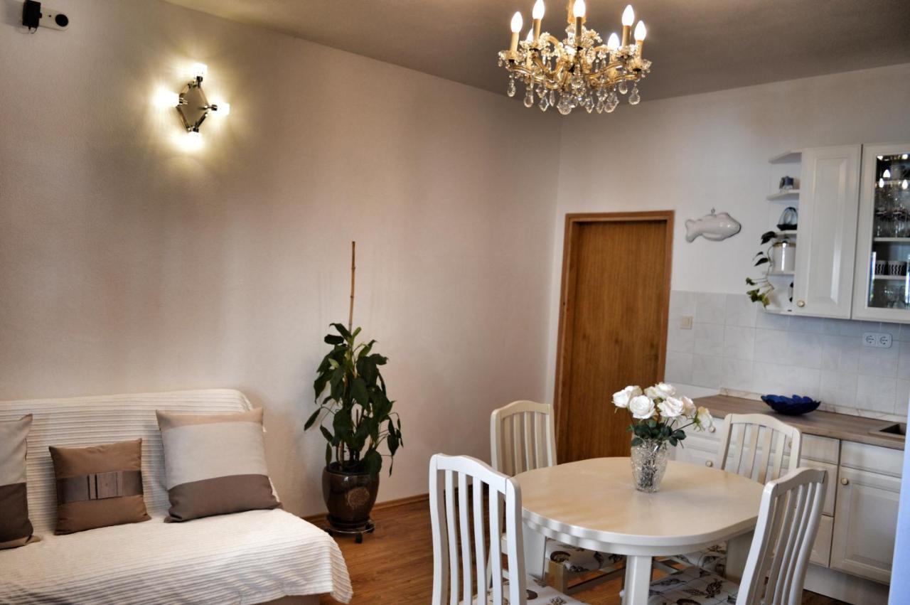 Apartment Nikolic Kaštela 外观 照片