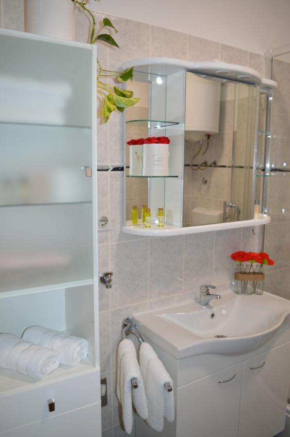 Apartment Nikolic Kaštela 外观 照片